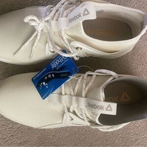 Reebok cardio motion shoes women’s size 9